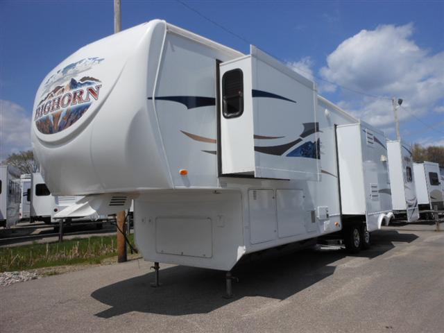 Used 2009 Heartland Bighorn 3670RL Fifth Wheel For Sale